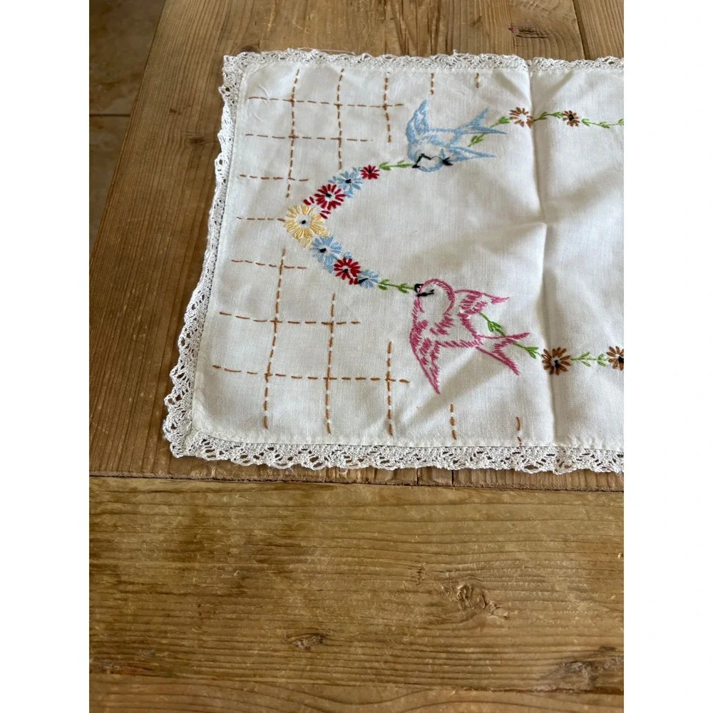 Vintage Handmade Embroidered Table Runner Birds Flowers Lace Trim White 33x12